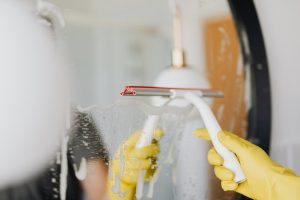 How to clean frosted glass